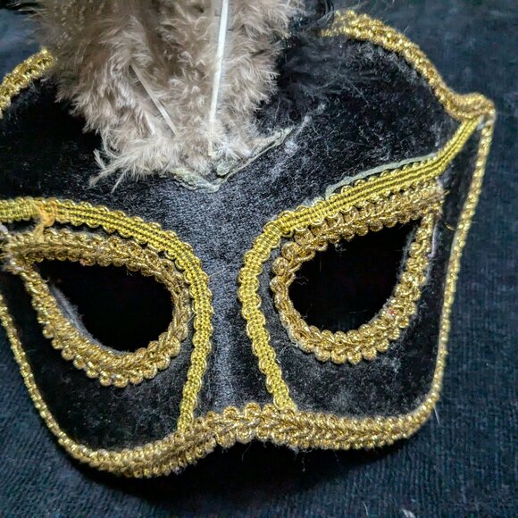 MASQUERADE MASK - MULTIPLE SIZE AND COLORS AND DESIGNES - Picture 4 of 15